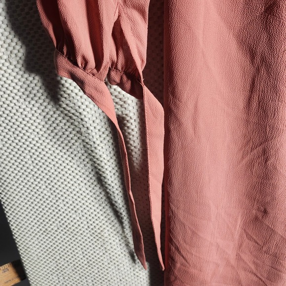 Abercrombie & Fitch Blouse Top Women's Small Pink Long Sleeve Tie Cuff Button Up - Picture 7 of 9